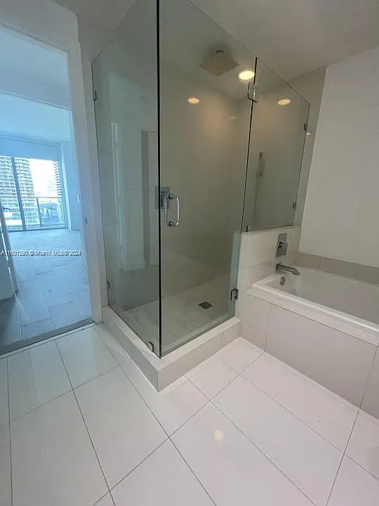 Building Photo - 1100 S Miami Ave #1508
