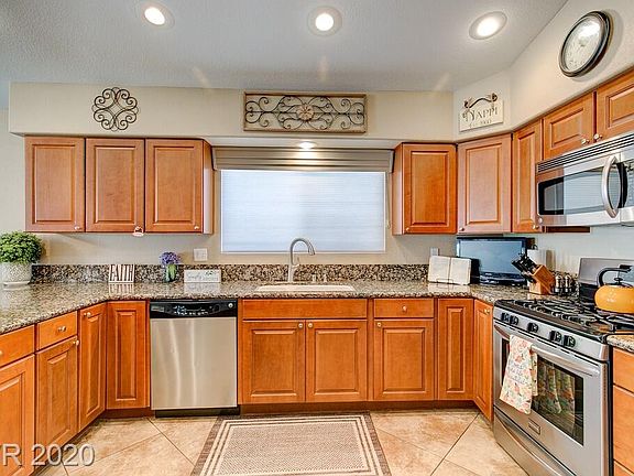 4th image of 1309 Feather Glen Ct