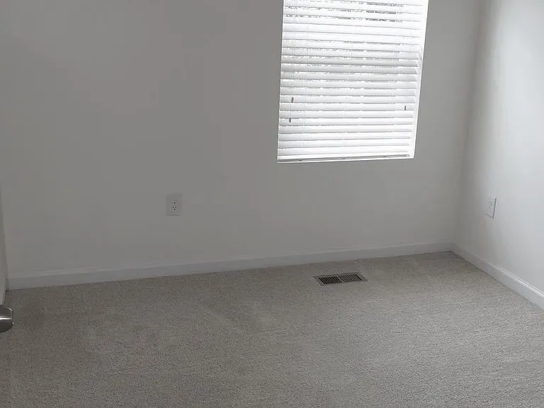 7706 Gaston Pl — Photo 19
