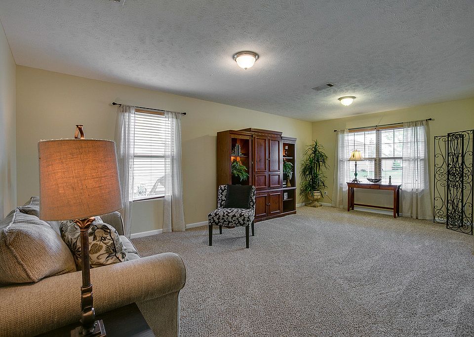 1st image of 5444 Middlebury Dr