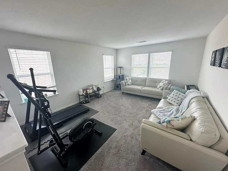 5027 Hickory Deer Ln — Photo 12