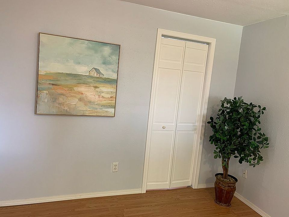 Master BR into large Walk-in