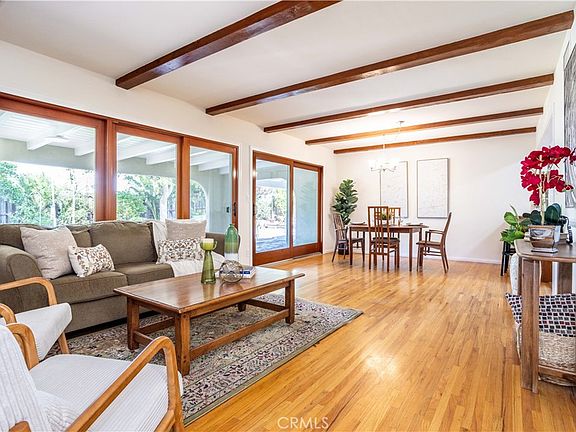 3rd image of 10953 Darby Ave