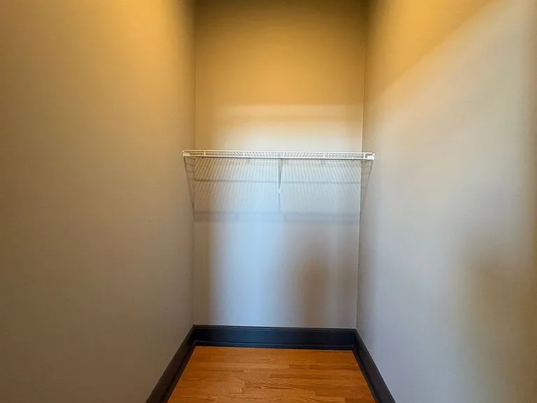 302 Commercial St — Photo 9