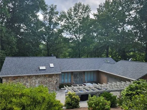4370 Laurel Cir SE, Smyrna, GA 30082