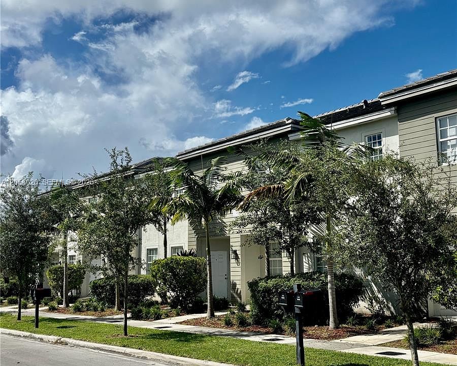 1st image of 1310 NW 6th Ave Unit G