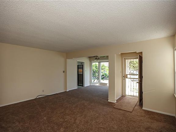 2nd image of 812 W Markland Dr