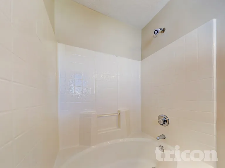 1701 Gordon Walters Dr — Photo 11