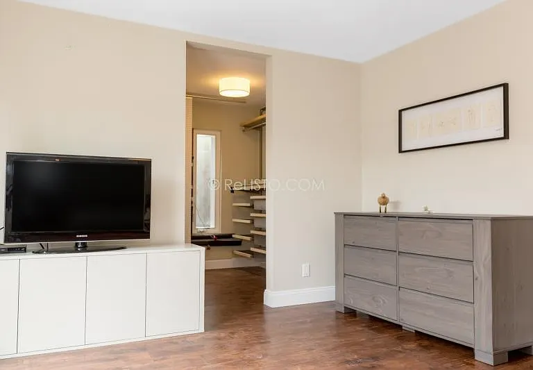 1426 Addison St #B — Photo 8
