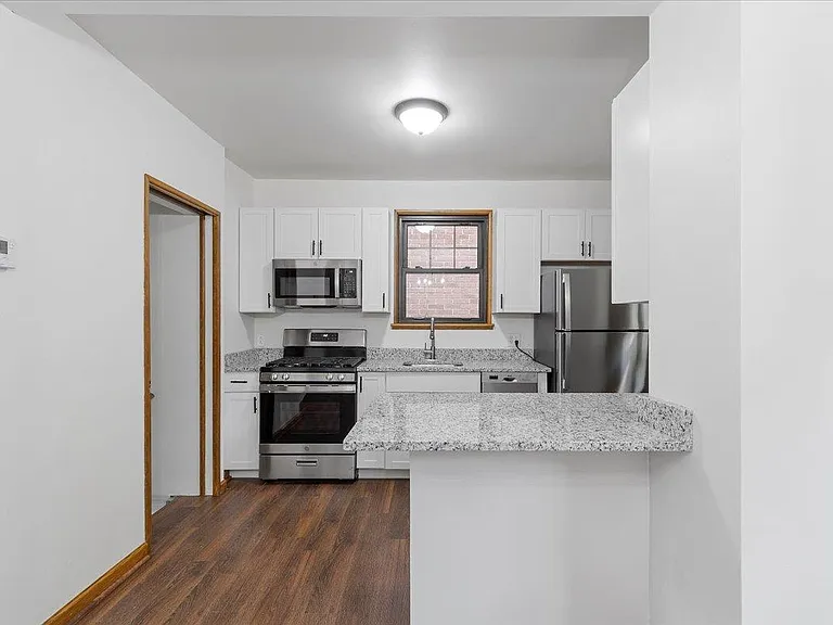 3033 Brentwood Ave — Photo 10