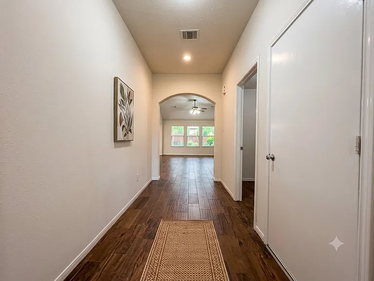3708 Whitlam Ct — Photo 4