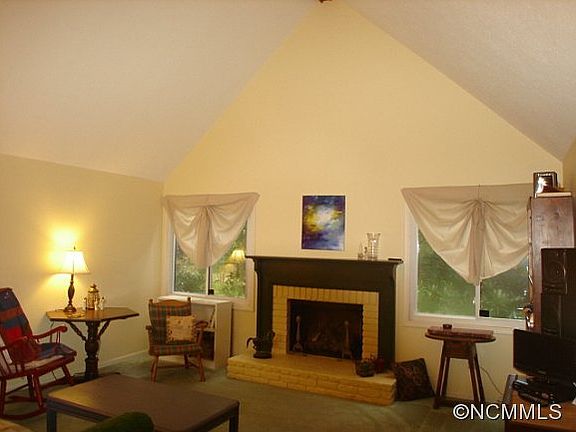 4th image of 436 N Harper Dr