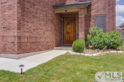 3rd image of 10914 Almond Crest Dr