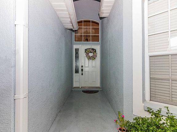 3rd image of 10101 Mowry Ln