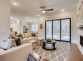 88 Oxbo Rd, Roswell, GA 30075