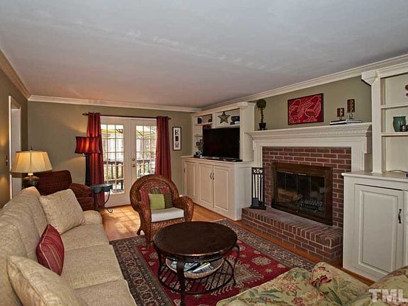 2nd image of 431 Tall Oaks Dr