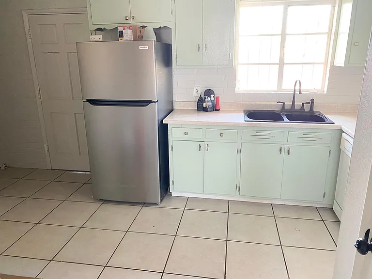 851 E Alturas St — Photo 12