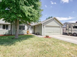 3858 Long Ridge Dr, Springfield, OR 97478