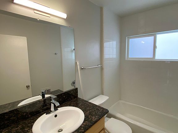 3rd image of 7261 Franklin Ave #5
