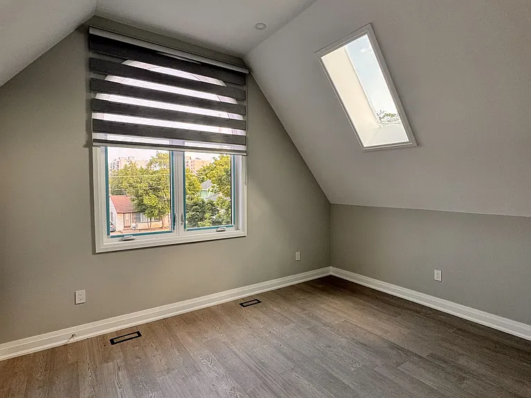 106 Woodward Ave — Photo 25