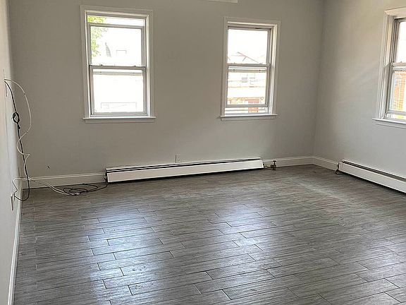 4th image of 3426 200th St