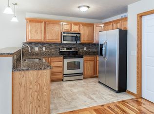 1835 N 176th Plz, Omaha, NE 68118