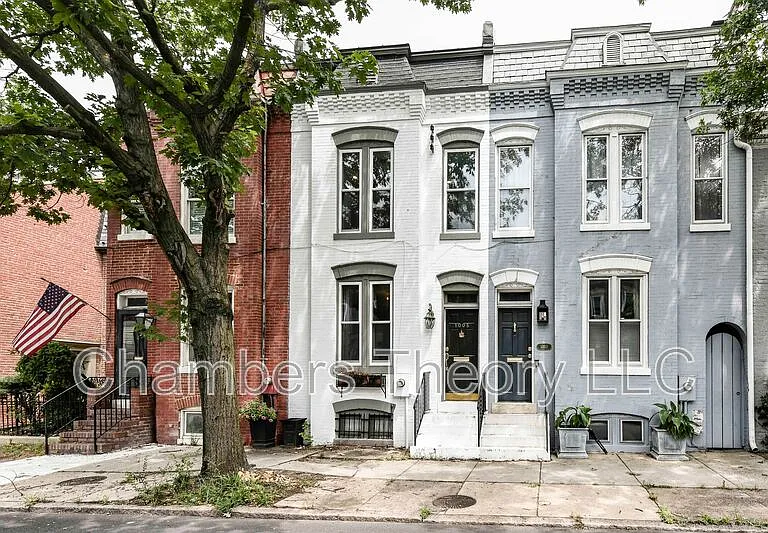 1005 Duke St — Photo 2