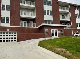 455 Bob Spring Rd APT 106, Wytheville, VA 24382