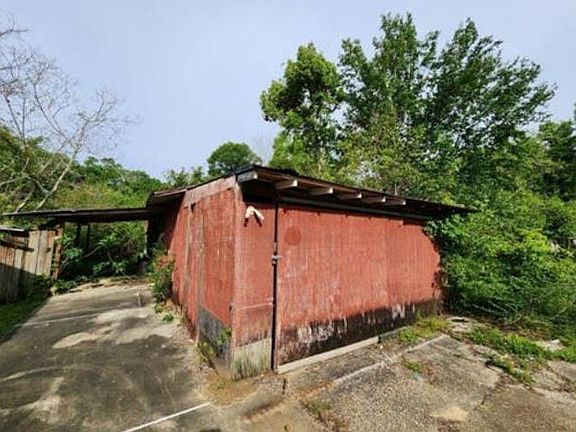 4th image of 8351 Dudley Ave