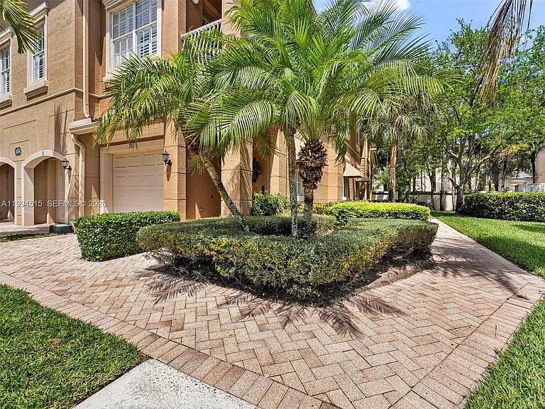4851 Bonsai Cir #101 — Photo 2