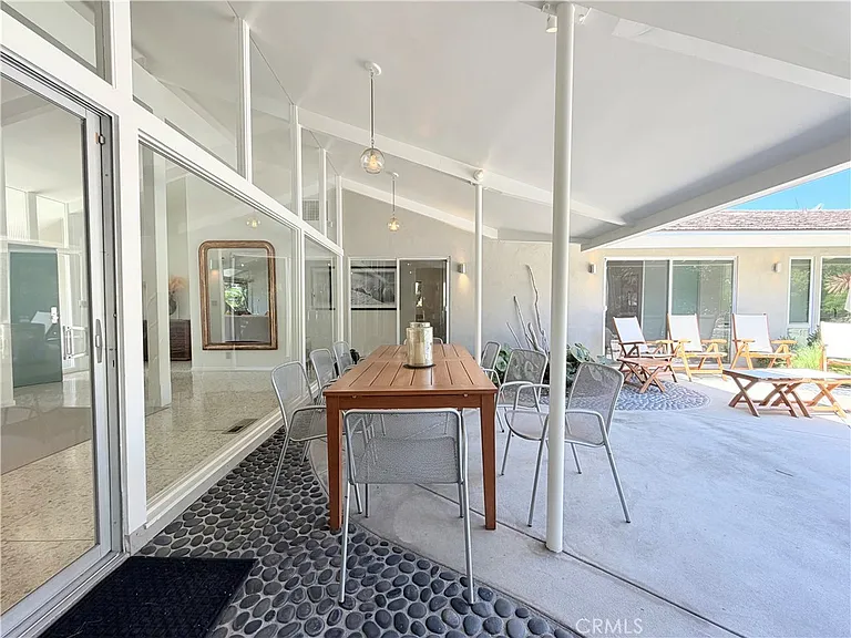 2490 Monaco Dr — Photo 16
