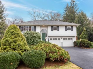 22 Seven Oaks Ln, Brewster, NY 10509