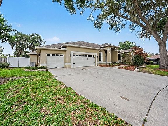 3rd image of 2801 Timbre Shoals Pl