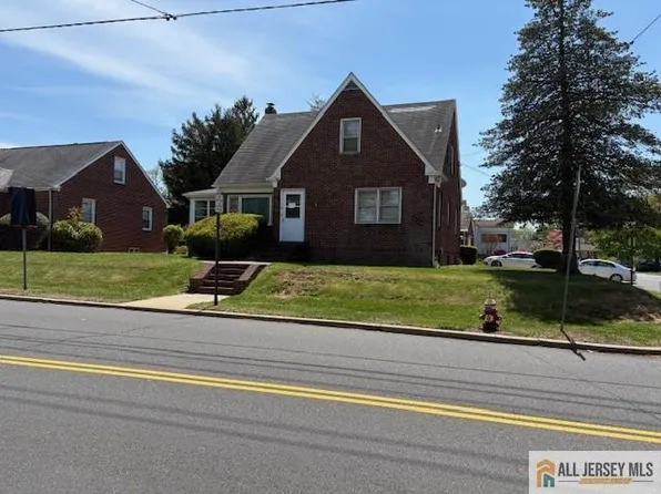 9 Milltown Rd, East Brunswick, NJ 08816