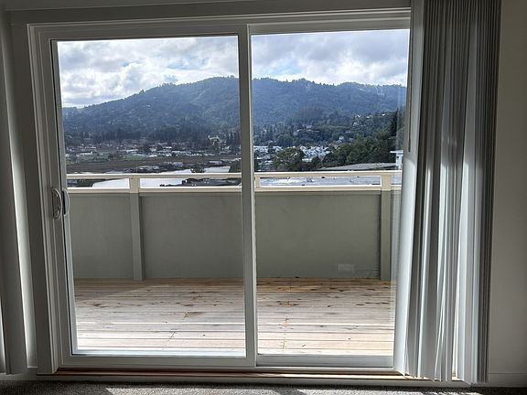 3rd image of 387 Via Casitas