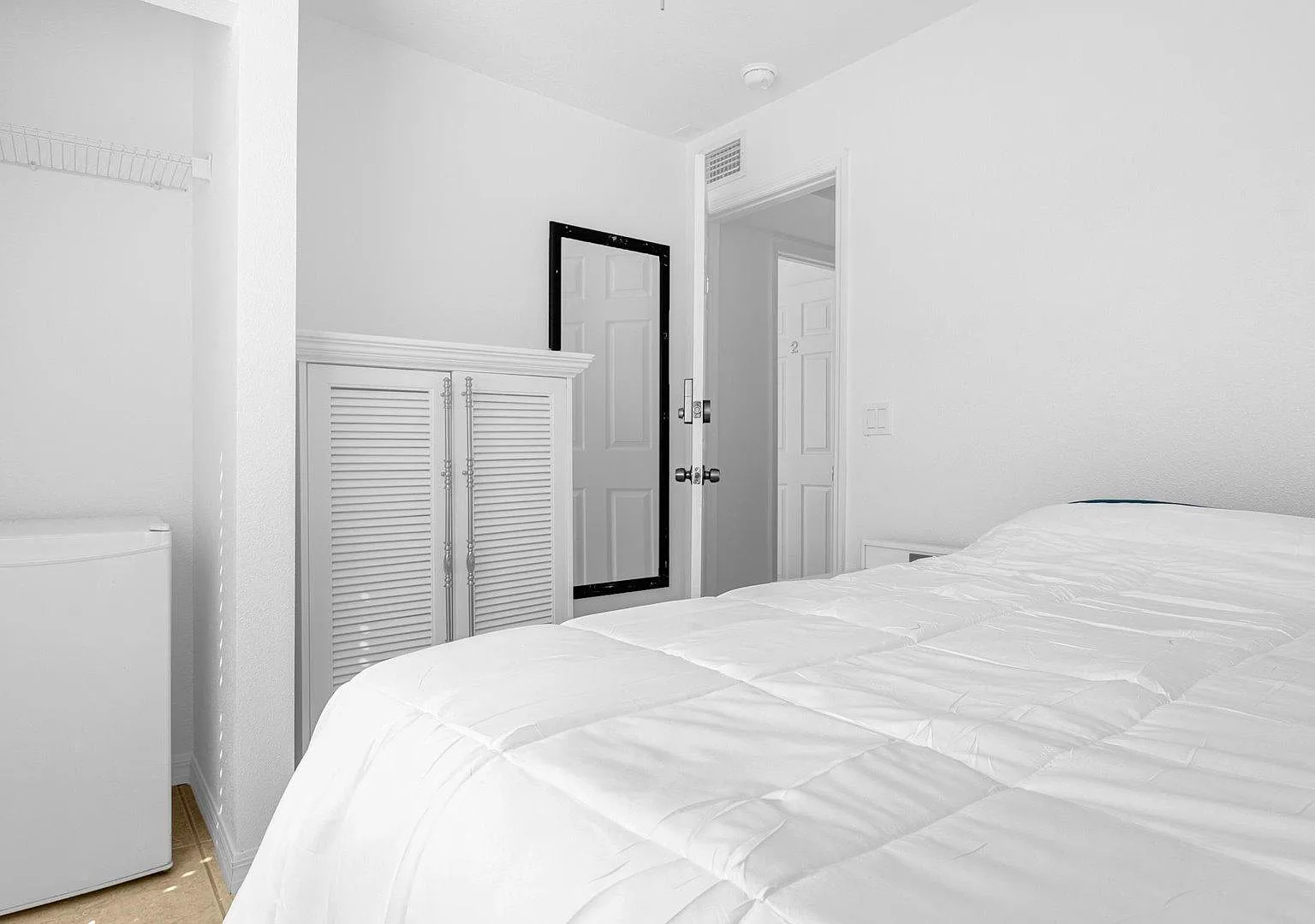 4 bed, 2.5 bath, 1874 sqft, $936 — Photo 2