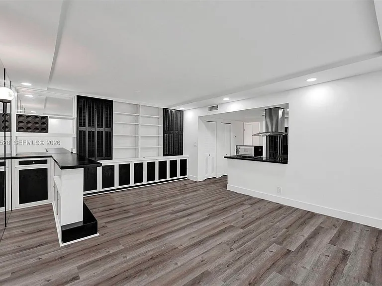 1001 Three Islands Blvd #28 — Photo 13