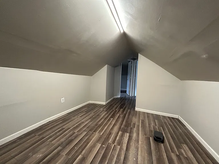 1405 Langston Ave — Photo 10