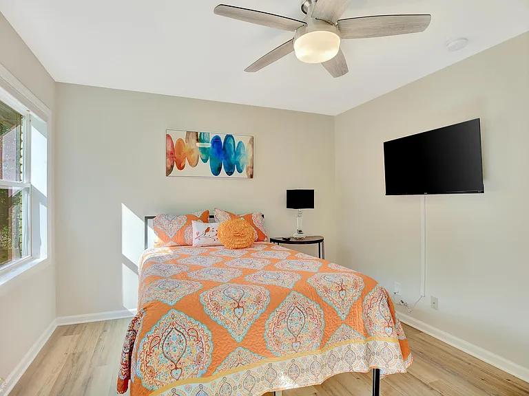 213 Oakmount Dr #FURNISHED — Photo 20