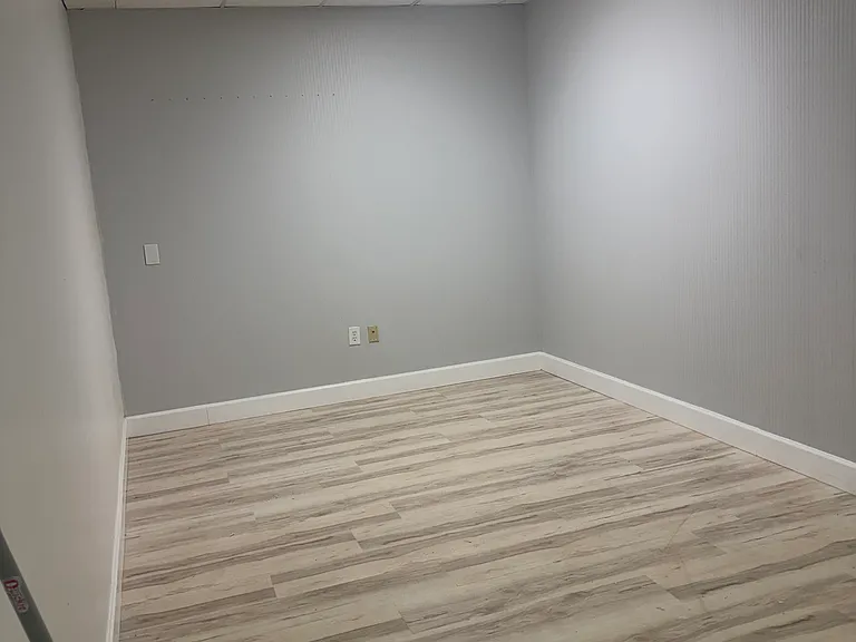 2475 W Galbraith Rd — Photo 2