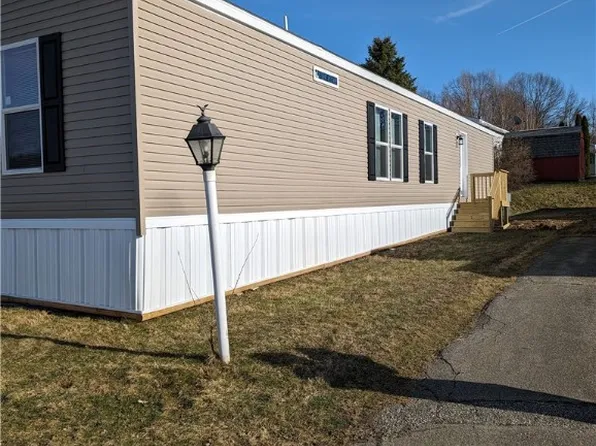 5149 Henderson Rd Lot 109, Erie, PA 16509