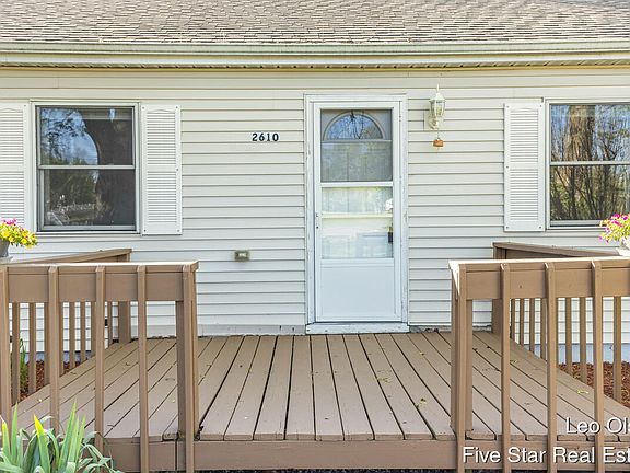4th image of 2610 Riley Ave SW