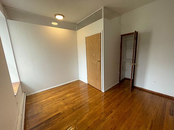 5th image of 5 W 102nd St APT 4A