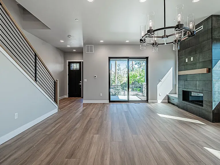 606 Arapahoe St — Photo 17
