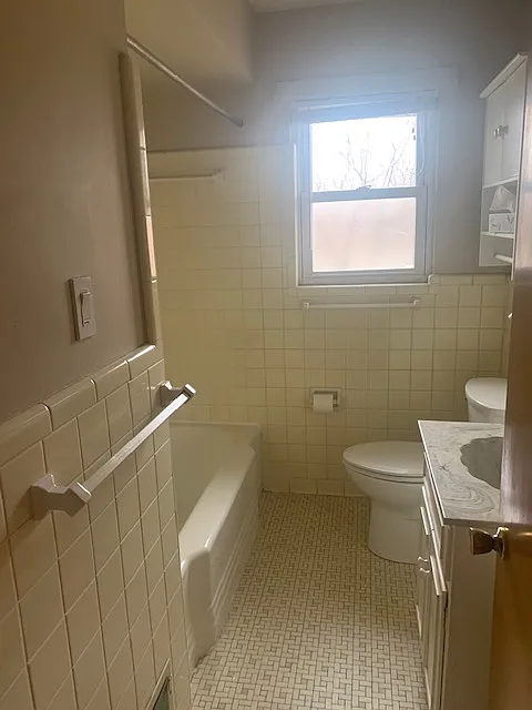 2 bed, 950 sqft, $1,045 — Photo 2