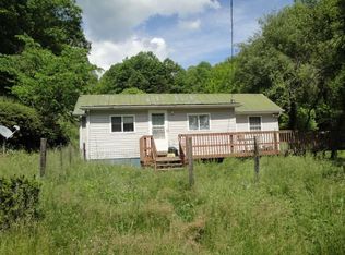 960 Chapps Fork Rd, Charleston, WV 25312