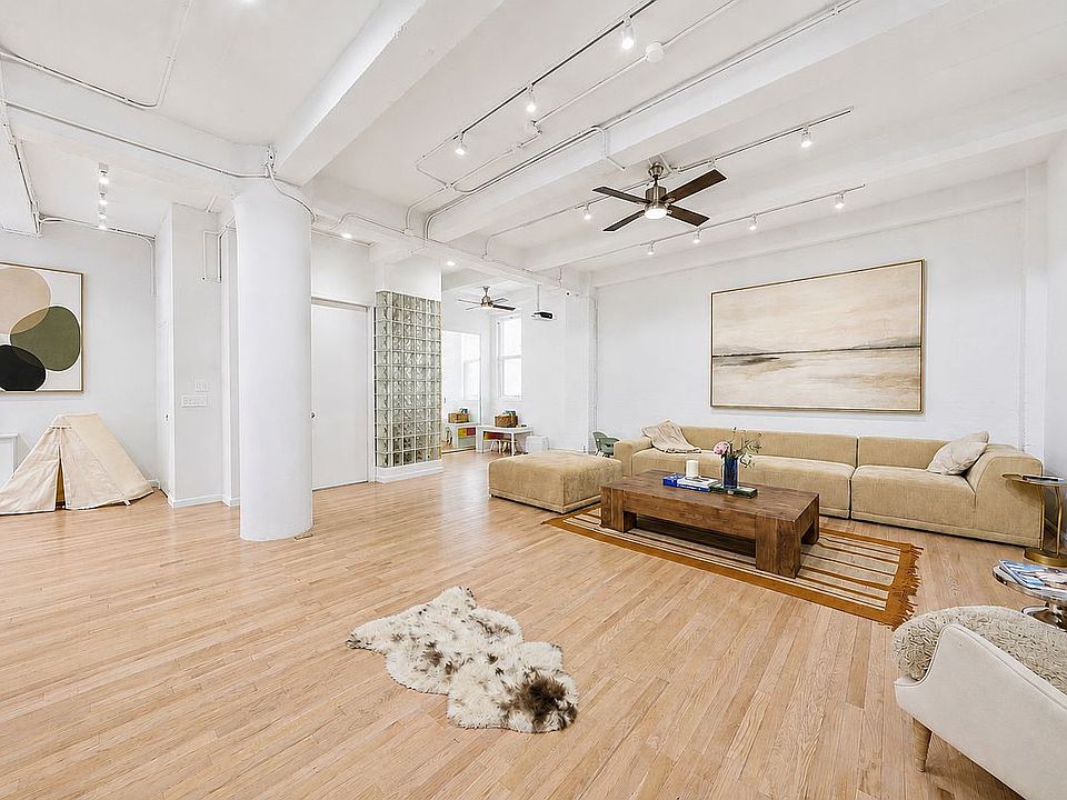 1st image of 95 Vandam St APT 2R