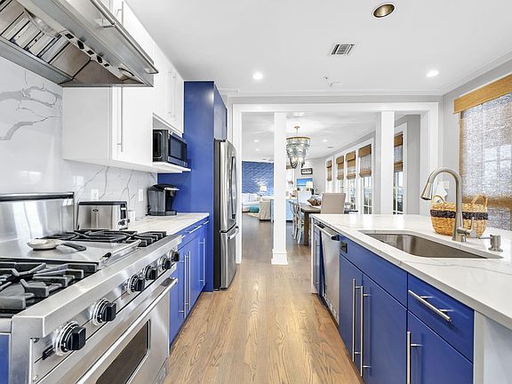 5th image of 82 S Barrett Sq #3E