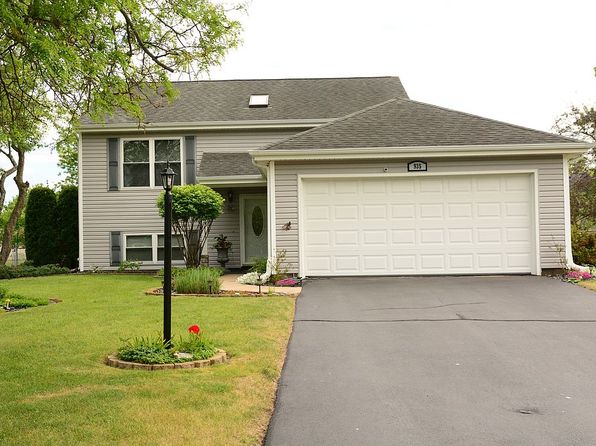 935 Revere Ln