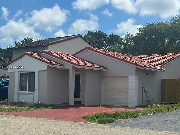 10058 SW 156th Ct — Photo 1